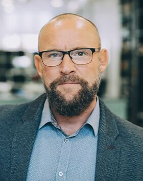 Professor-Alex-Oehmke